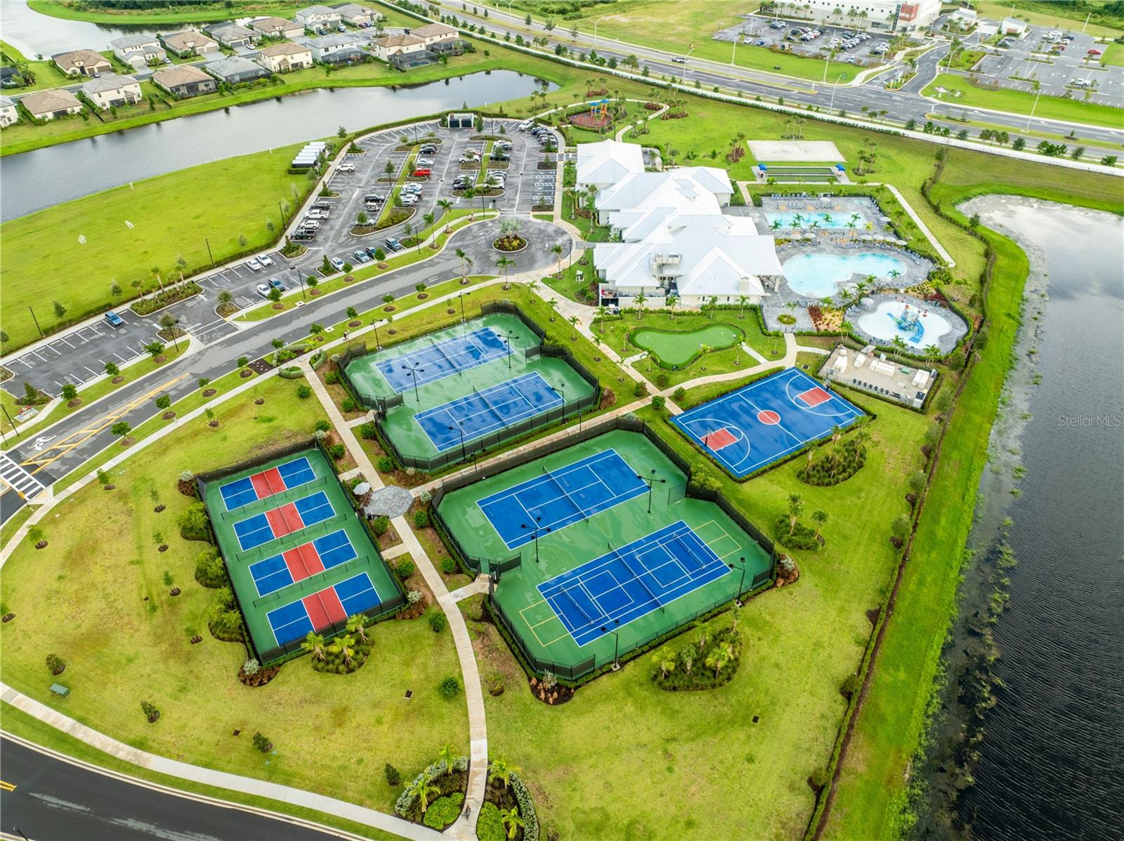 LORRAINE LAKES PH I - Residential