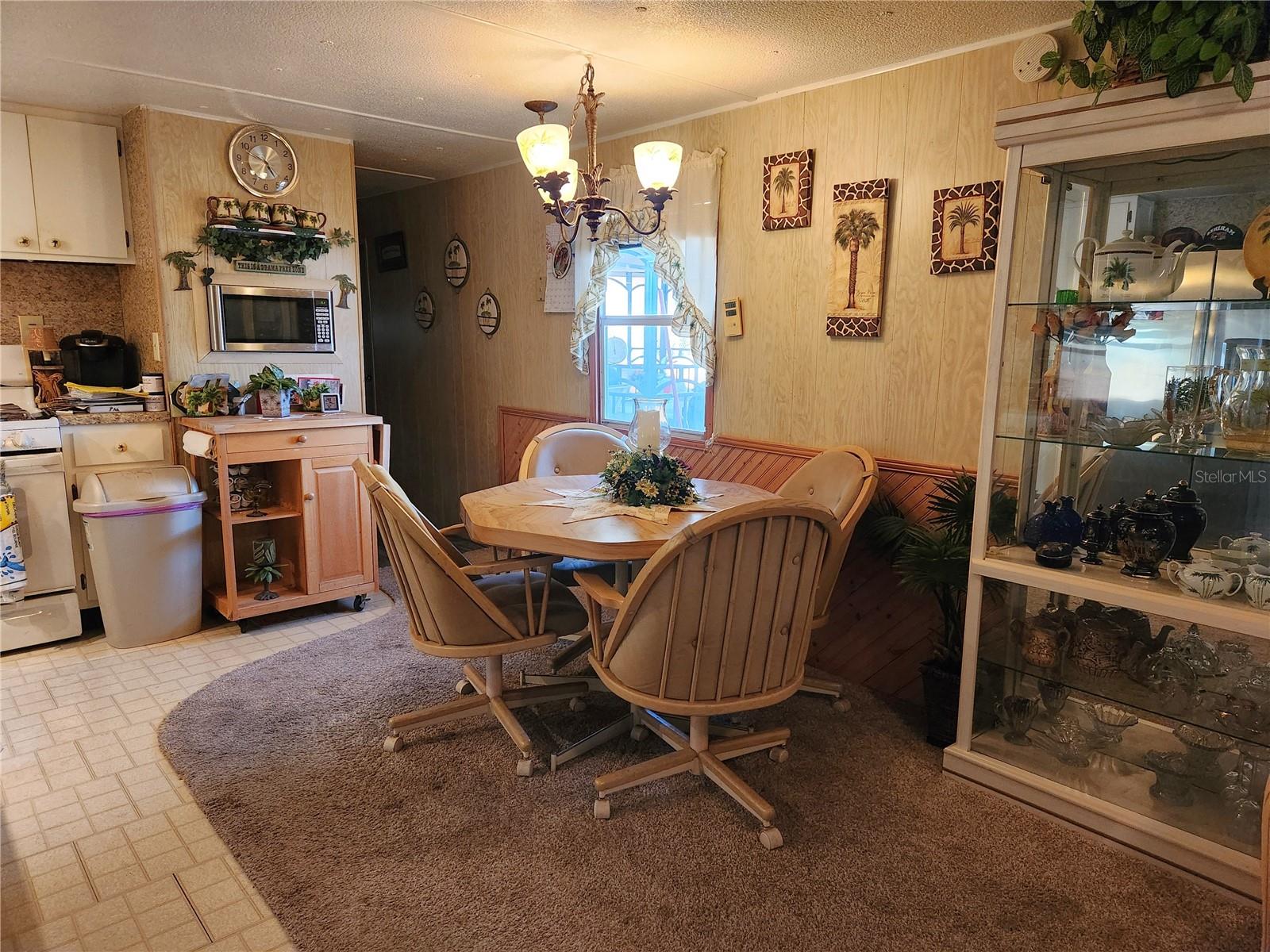 VICTORIA HEIGHTS - Residential