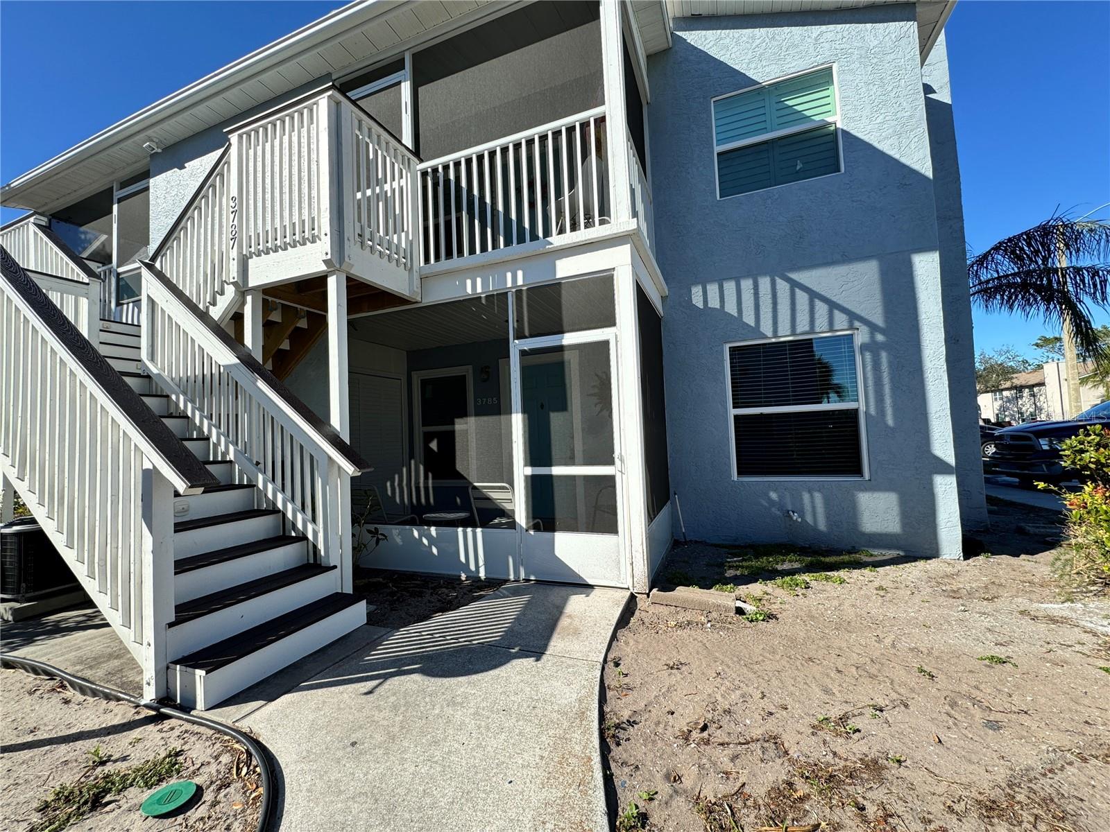 *****ANNUAL RENTAL*****AVAILABLE FOR IMMEDIATE MOVE IN*****ASSOCIATION REQUIRES A MINIMUM 700 CREDIT SCORE TO APPROVE AN APPLICATION. OFFERED FURNISHED OR UNFURNISHED. THIS GROUND FLOOR 2 BED 2 BATH CONDO IS JUST A FEW BLOCKS FROM WORLD FAMOUS IMG ACADEMIES. A FIVE-MINUTE DRIVE WILL TAKE YOU TO A VARIETY OF SHOPPING, DINING AND GOLFING OPPORTUNITIES. A FIFTEEN MINUTE DRIVE AND YOU CAN DIP YOUR FEET IN THE GULF OF MEXICO. MIRROR LAKE OFFERS AN ARRAY OF AMENITIES INCLUDING HEATED POOL AND SPA, CLUBHOUSE WITH FITNESS CENTER, PICKLE BALL COURT, TENNIS COURT, SHUFFLEBOARD AND PLAYGROUND. IF A RELAXING LIFESTYLE LOCATED ONLY MINUTES FROM THE HEART OF THE ACTION IS WHAT YOU ARE LOOKING FOR, THEN THIS IS YOUR PLACE! *****CABLE, TRASH AND LAWN CARE INCLUDED IN RENT*****
