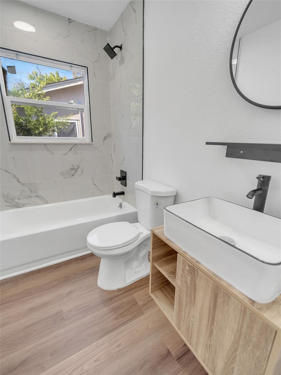 3910 W ROBINSON STREET