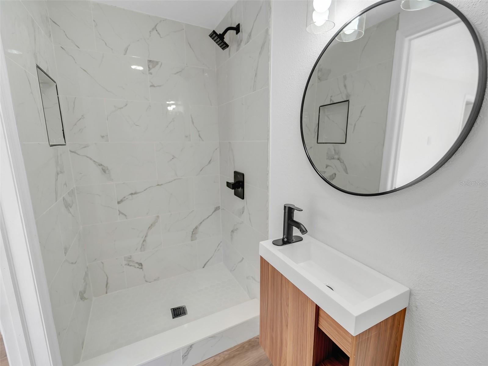 3910 W ROBINSON STREET