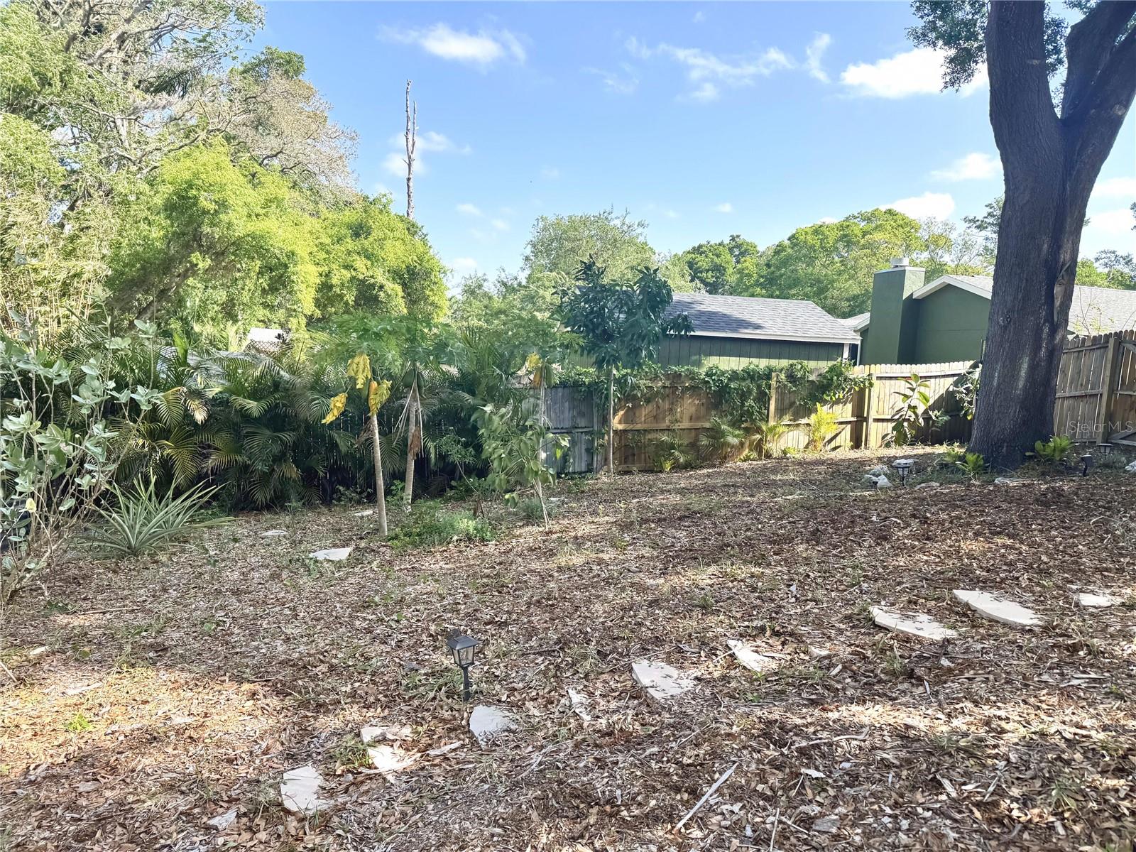 SUTTON WOODS - Residential