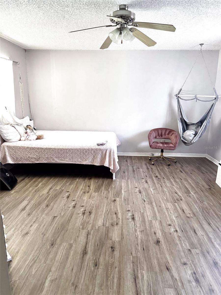 SUTTON WOODS - Residential