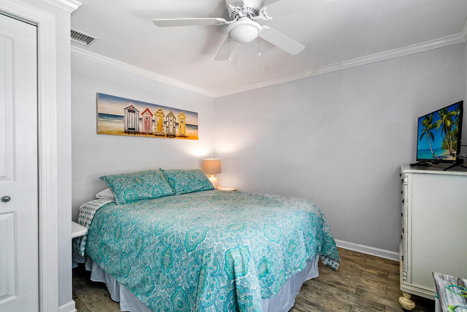 HOLMES BEACH 13TH UNIT - Residential Lease