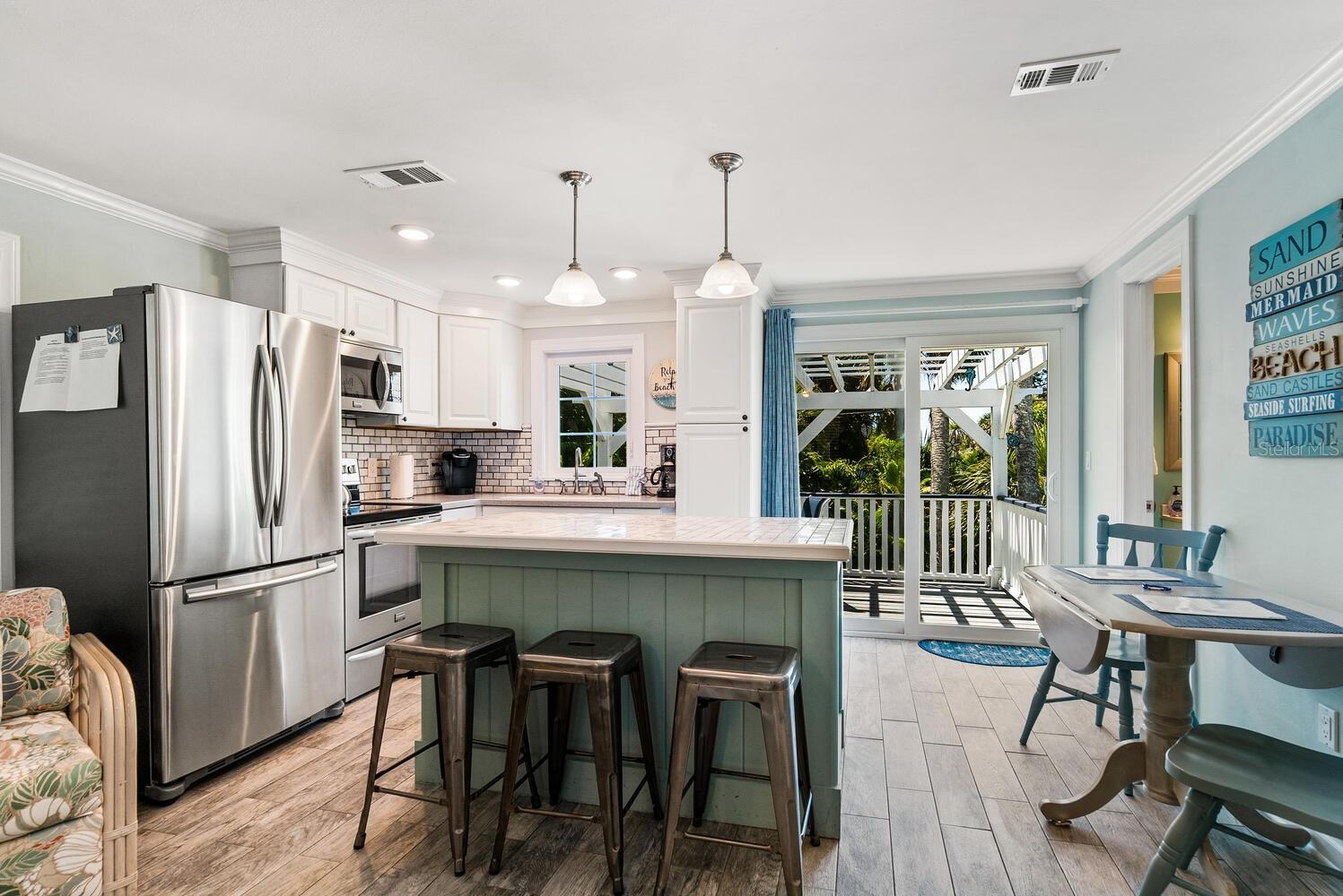 HOLMES BEACH 13TH UNIT - Residential Lease