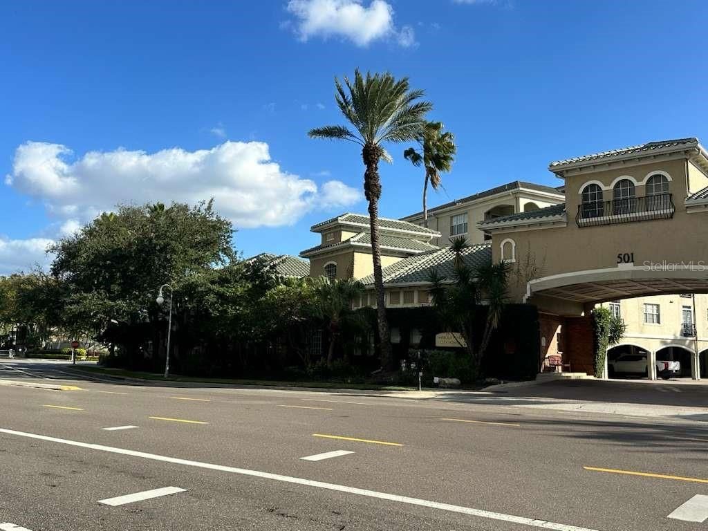 Photo of 501 Knights Run Avenue #1117, Tampa, FL 33602 (MLS # O6373805)