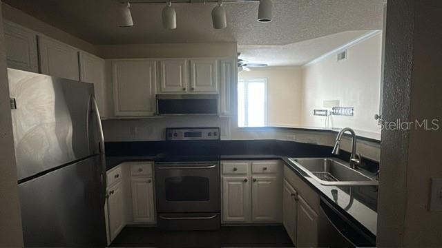 HARBOUR PLACE CITY HOMES A CON - Residential