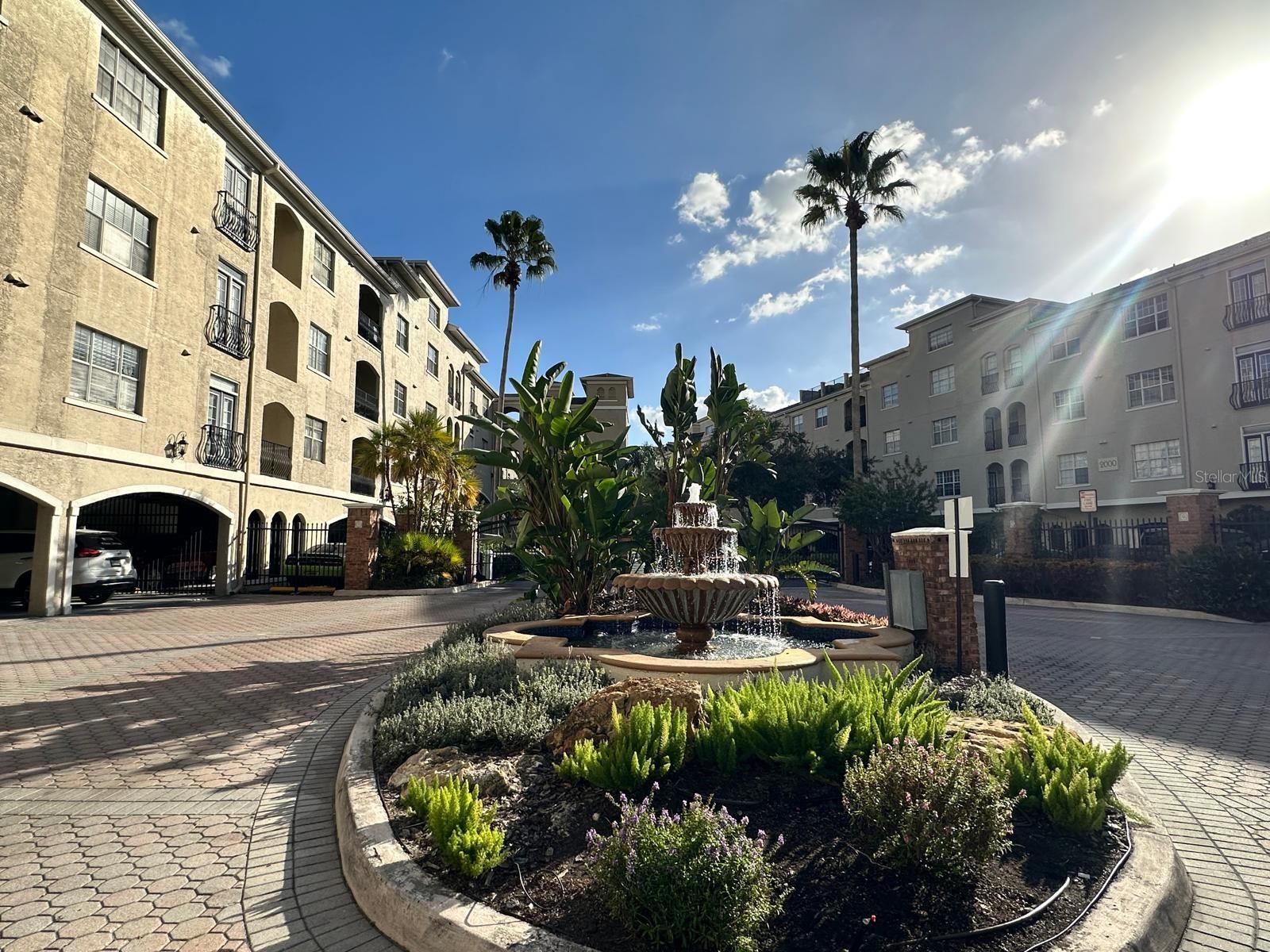 HARBOUR PLACE CITY HOMES A CON - Residential