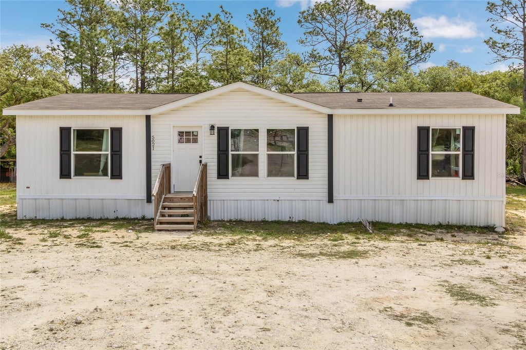 Photo of 5021 S Adventure Point, Homosassa Springs, FL 34446 (MLS # W7888841)