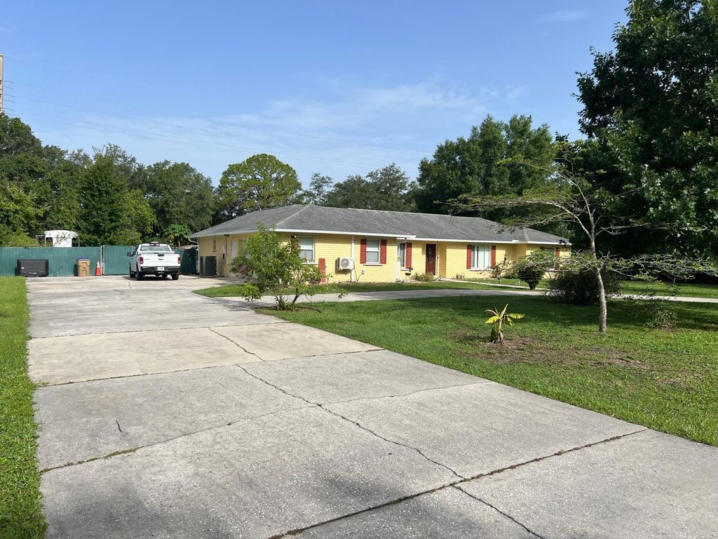 Photo of 1756 Tanglewood Drive, Kissimmee, FL 34746 (MLS # S5147427)