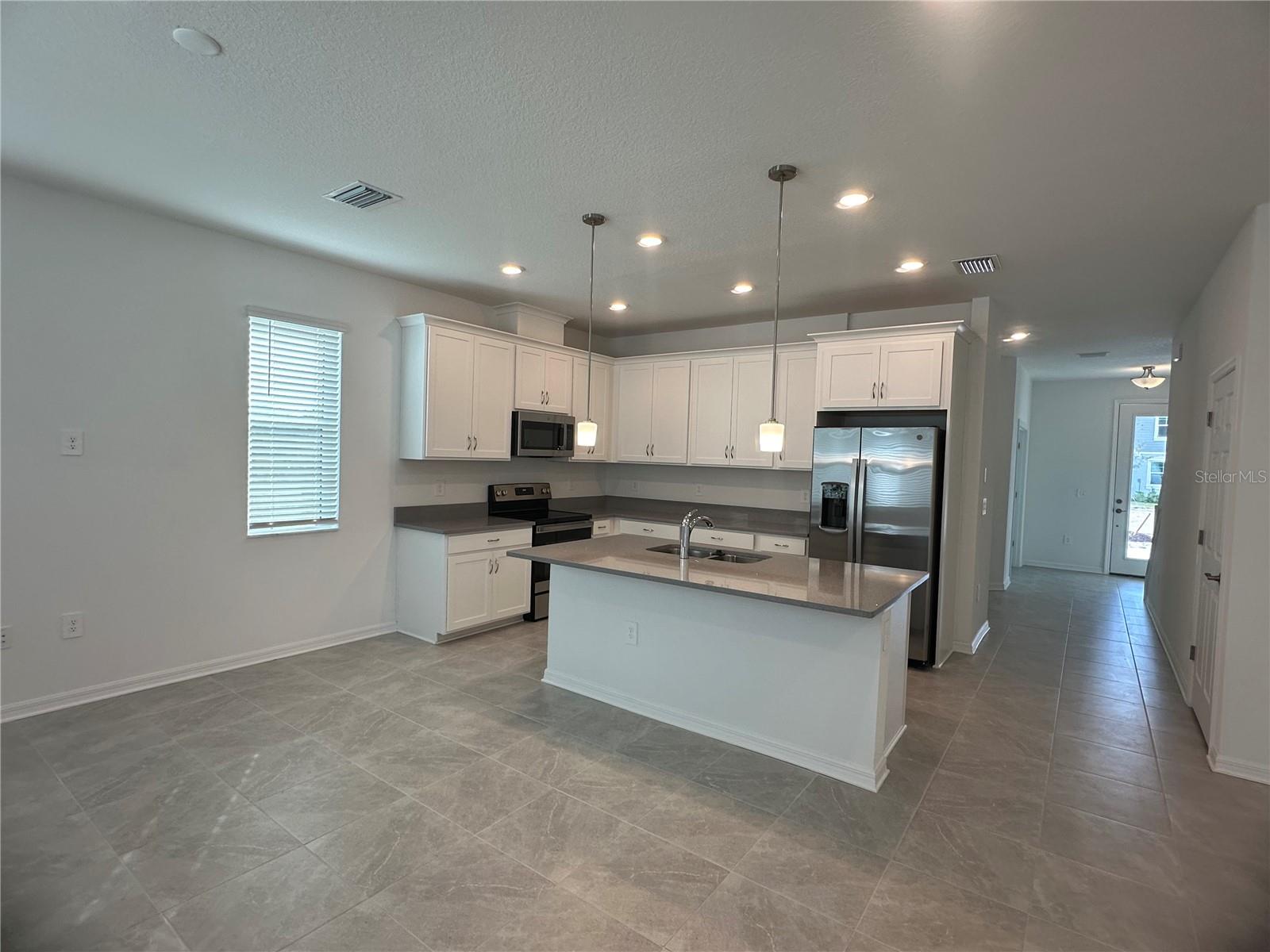 NAUTIQUE/WATERSIDE - Residential Lease