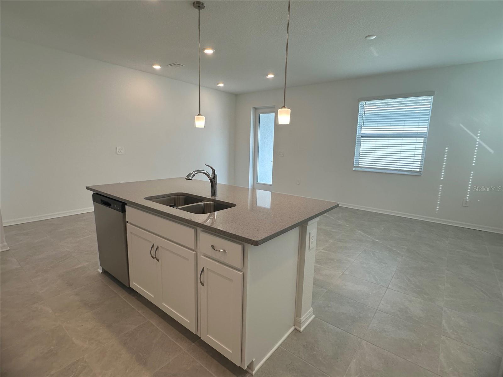 NAUTIQUE/WATERSIDE - Residential Lease