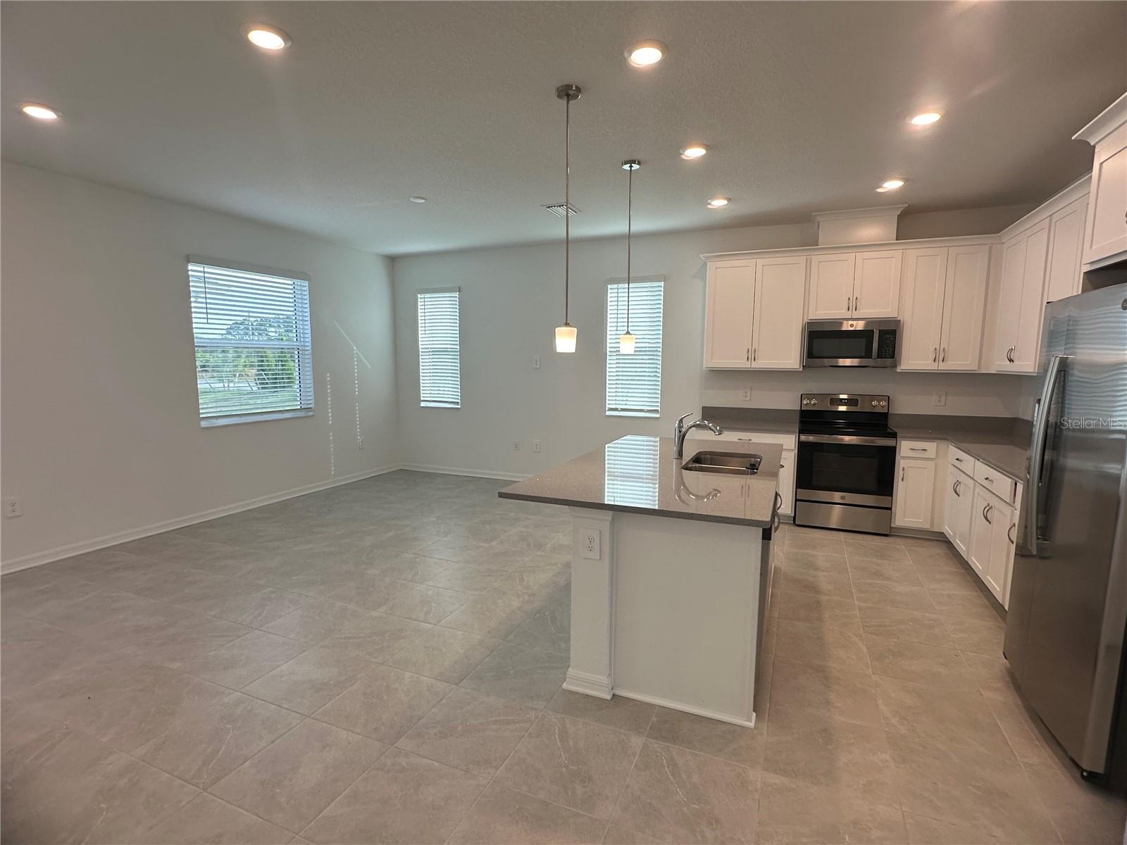 NAUTIQUE/WATERSIDE - Residential Lease