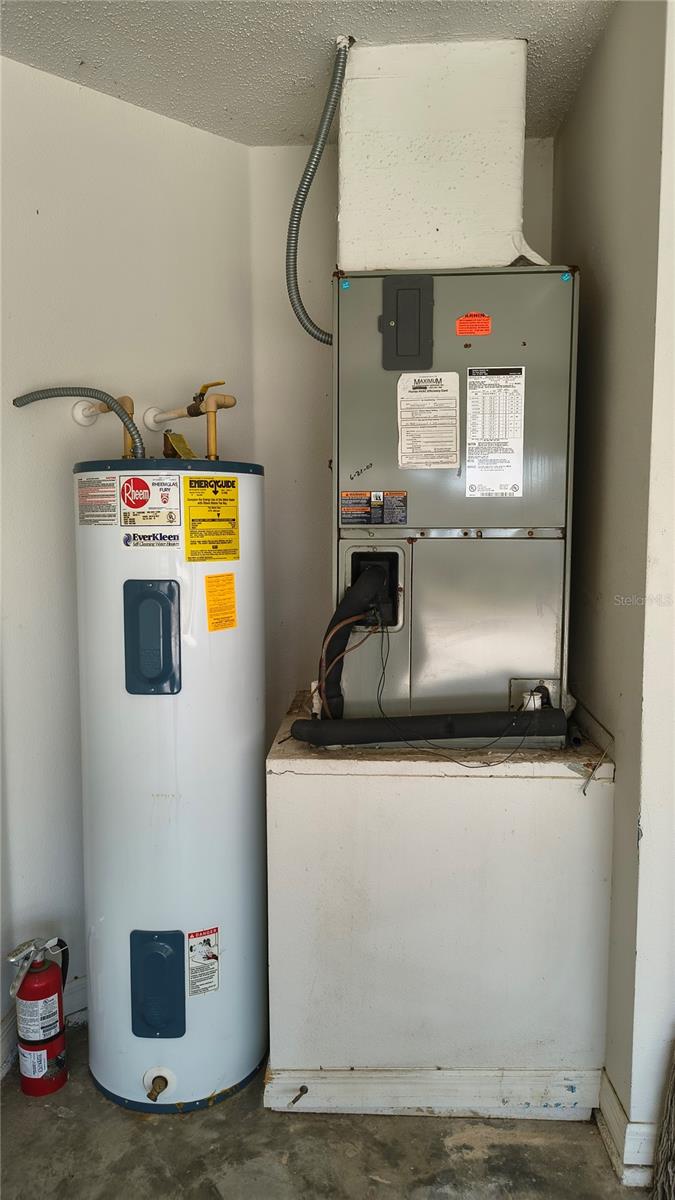 GLENBROOK SUB - Residential