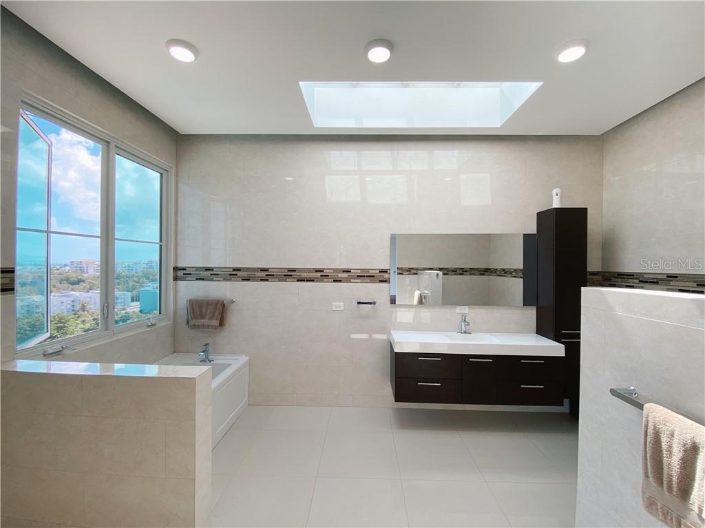 YUNQUE MAR - Residential