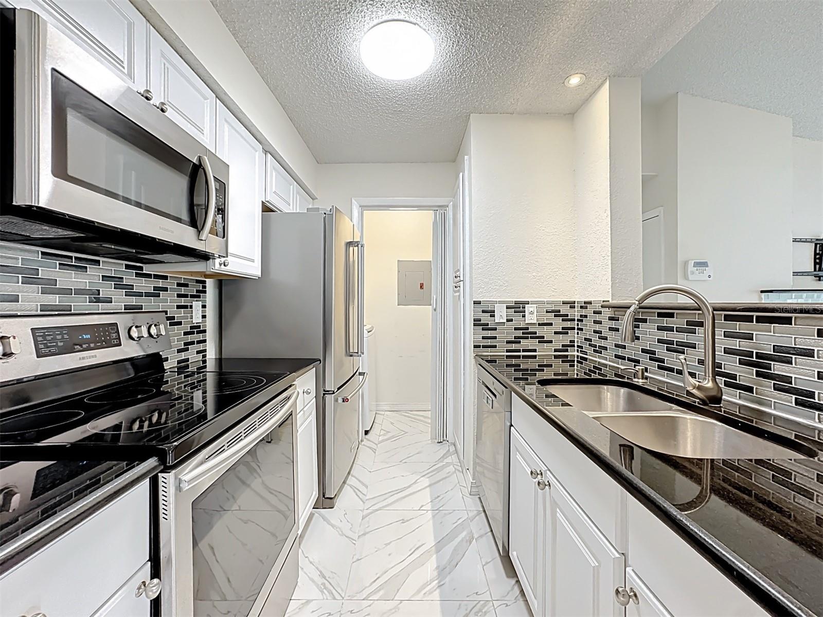 232 AFTON SQUARE 201