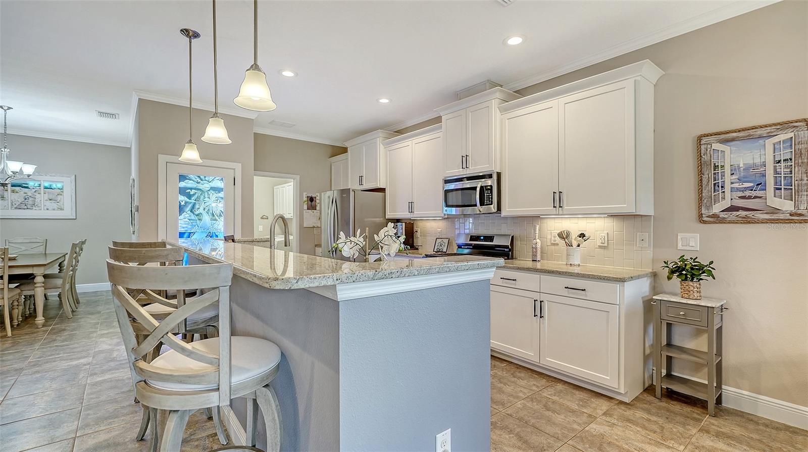 UNIVERSITY GROVES ESTATES RESERVE - Residential