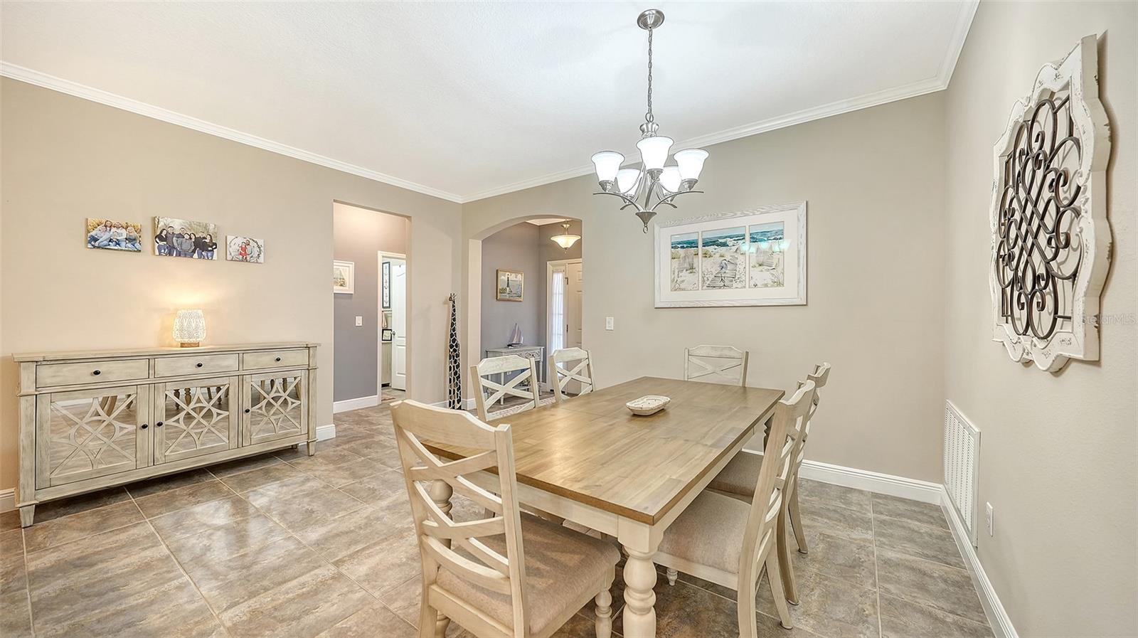 UNIVERSITY GROVES ESTATES RESERVE - Residential