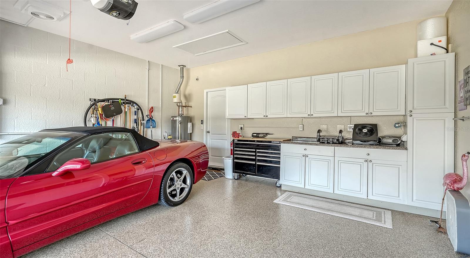 UNIVERSITY GROVES ESTATES RESERVE - Residential