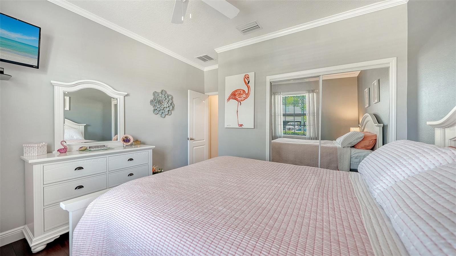 UNIVERSITY GROVES ESTATES RESERVE - Residential