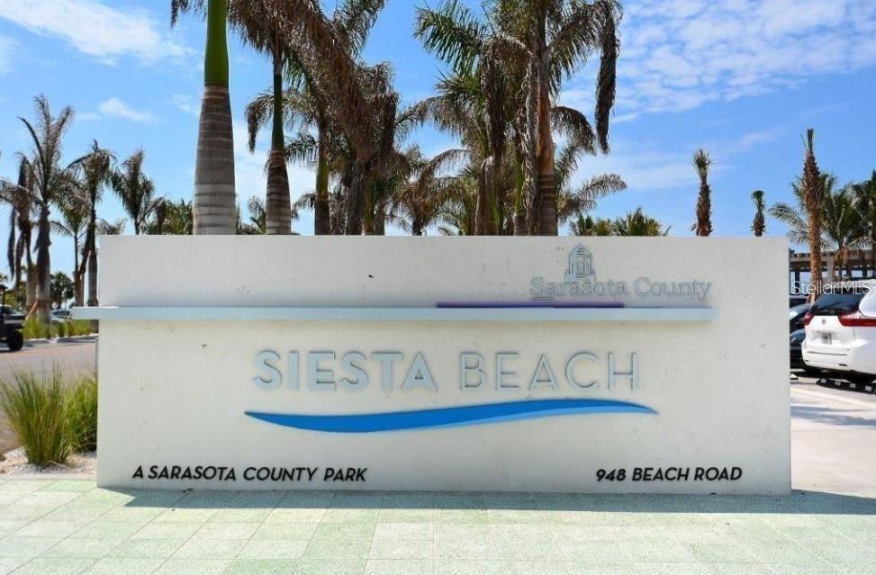 UNIVERSITY GROVES ESTATES RESERVE - Residential