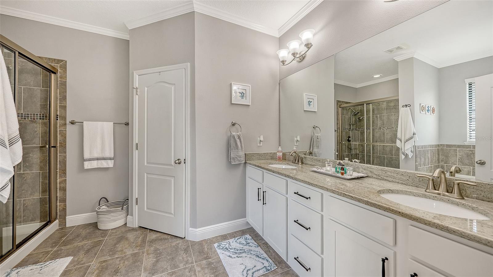 UNIVERSITY GROVES ESTATES RESERVE - Residential