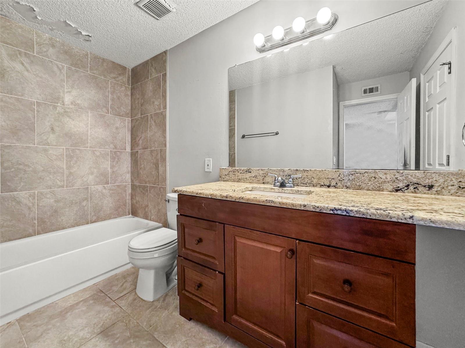 HARBOR CLUB CONDO - Residential