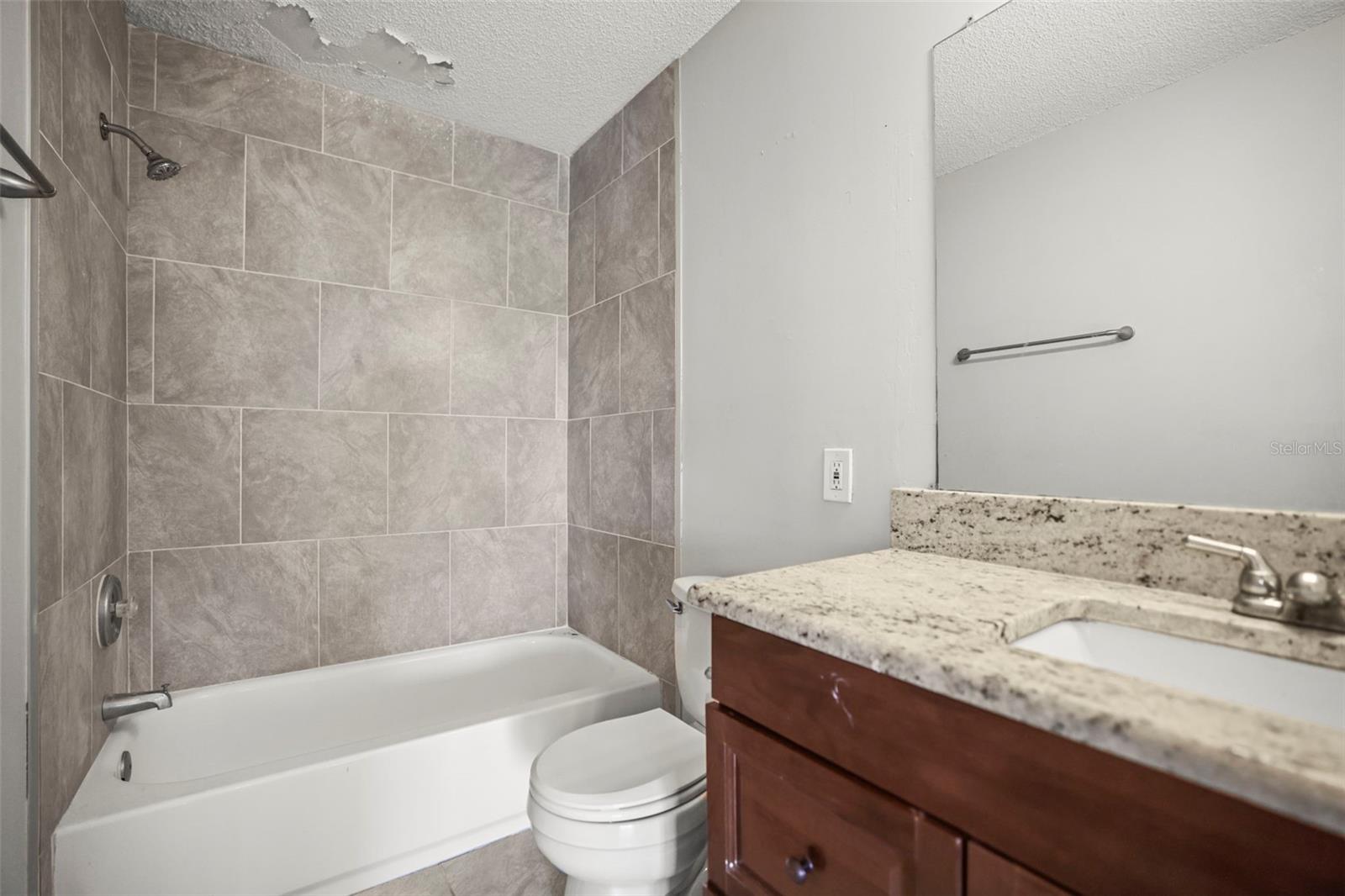 HARBOR CLUB CONDO - Residential