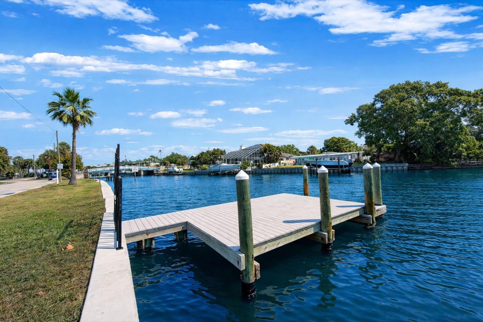 3945 SUNRISE DRIVE S