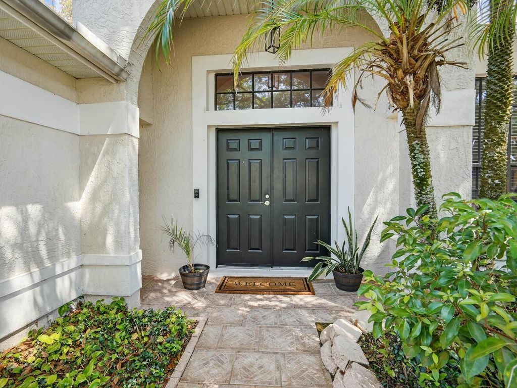 Photo of 357 Waterford Circle W, Tarpon Springs, FL 34688 (MLS # TB8492839)