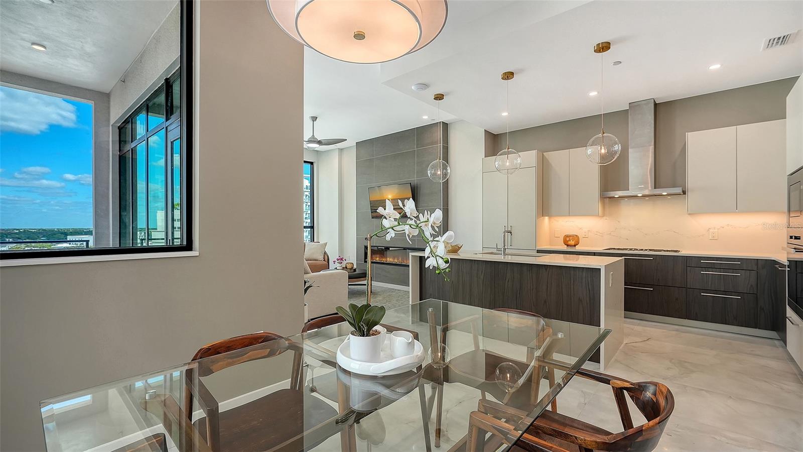 THE DEMARCAY - Residential