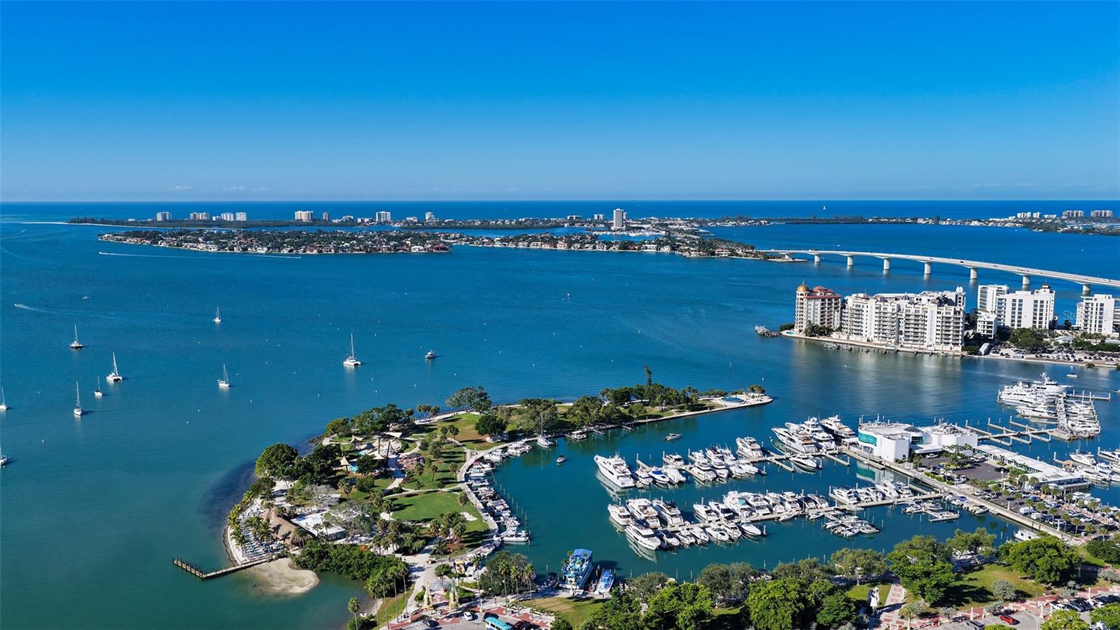 THE DEMARCAY - Residential