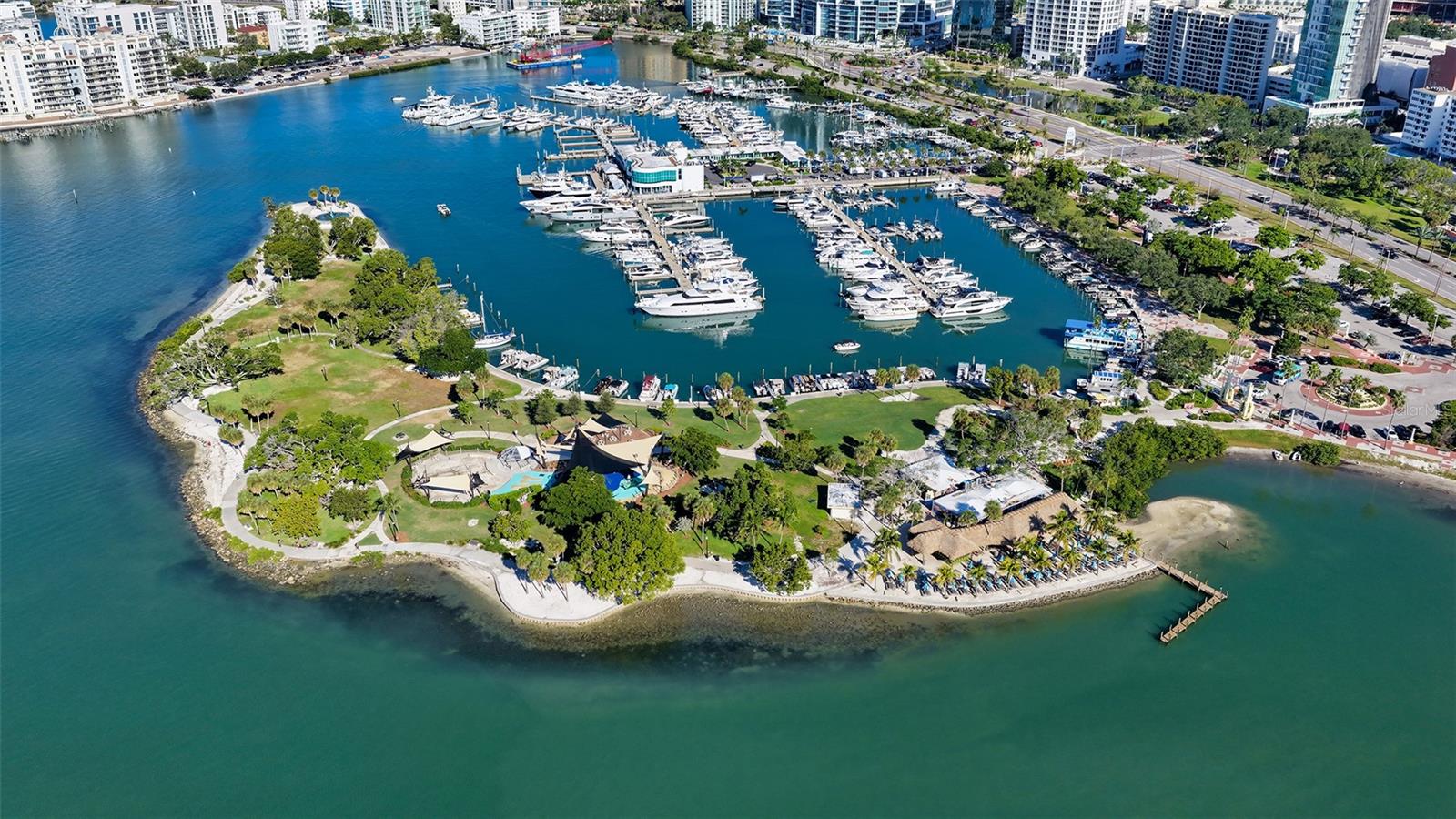 THE DEMARCAY - Residential