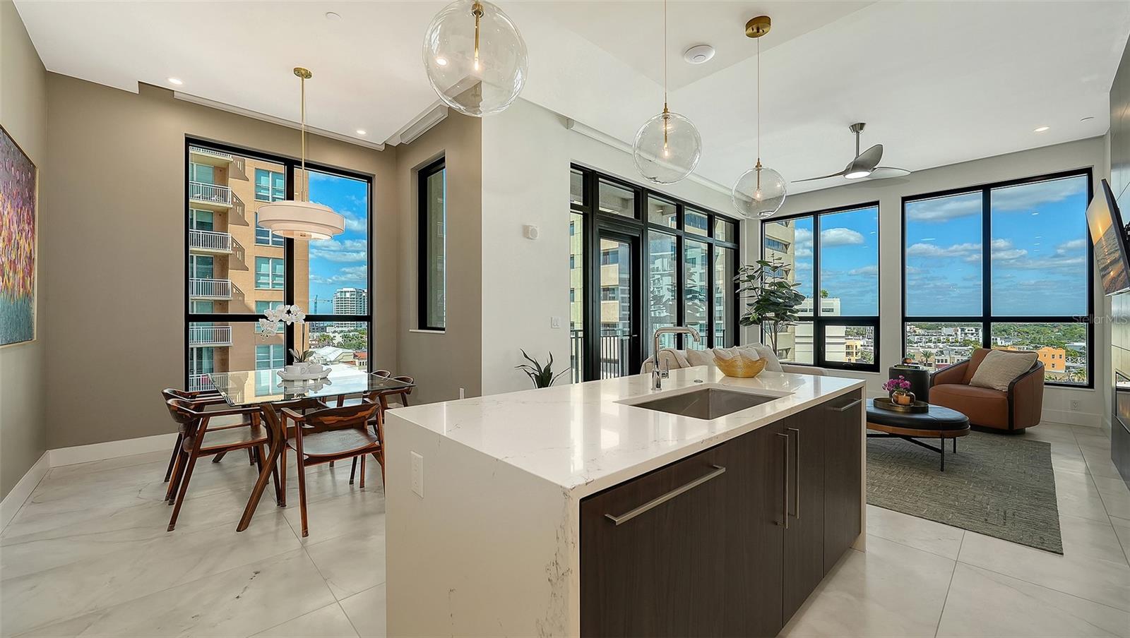 THE DEMARCAY - Residential