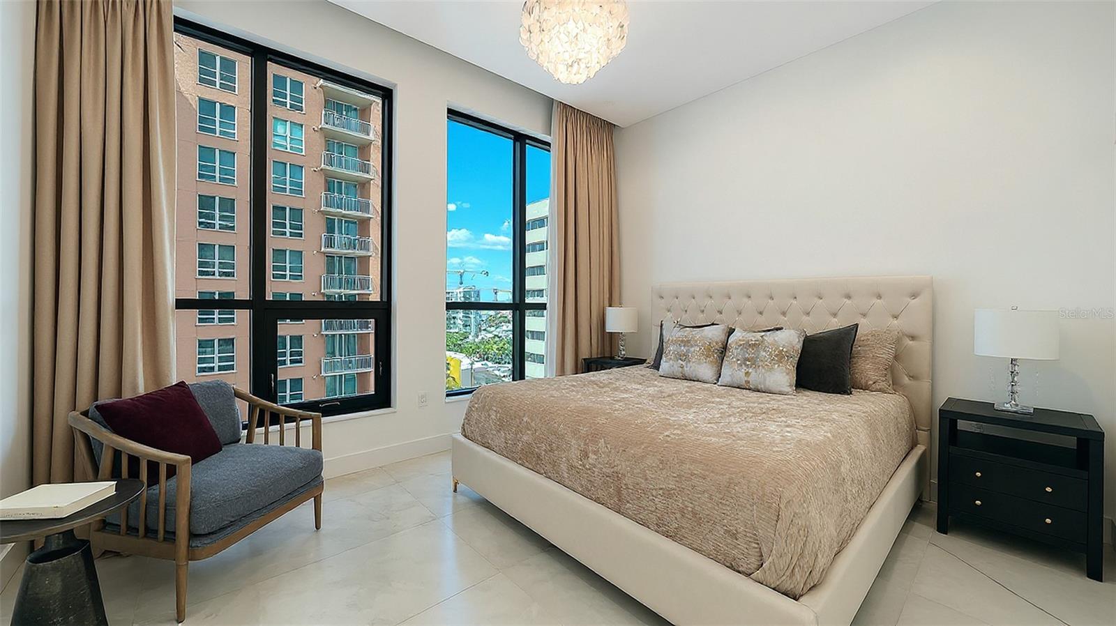 THE DEMARCAY - Residential