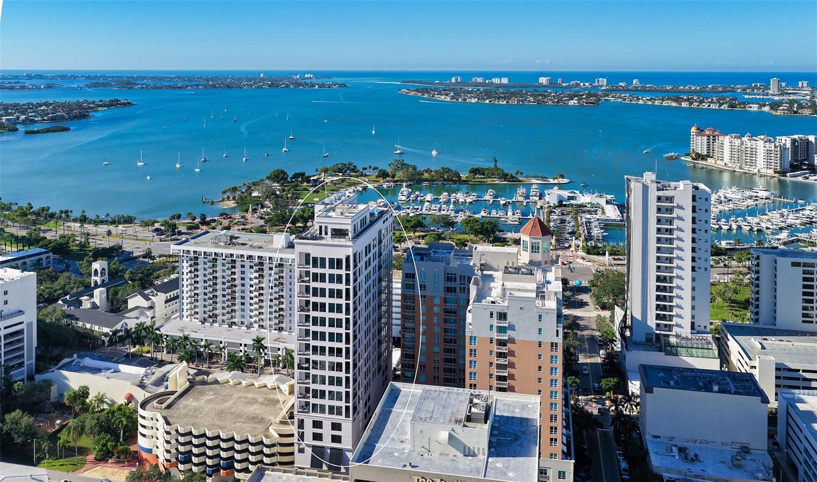 THE DEMARCAY - Residential