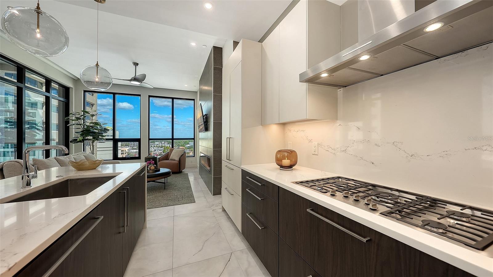 THE DEMARCAY - Residential