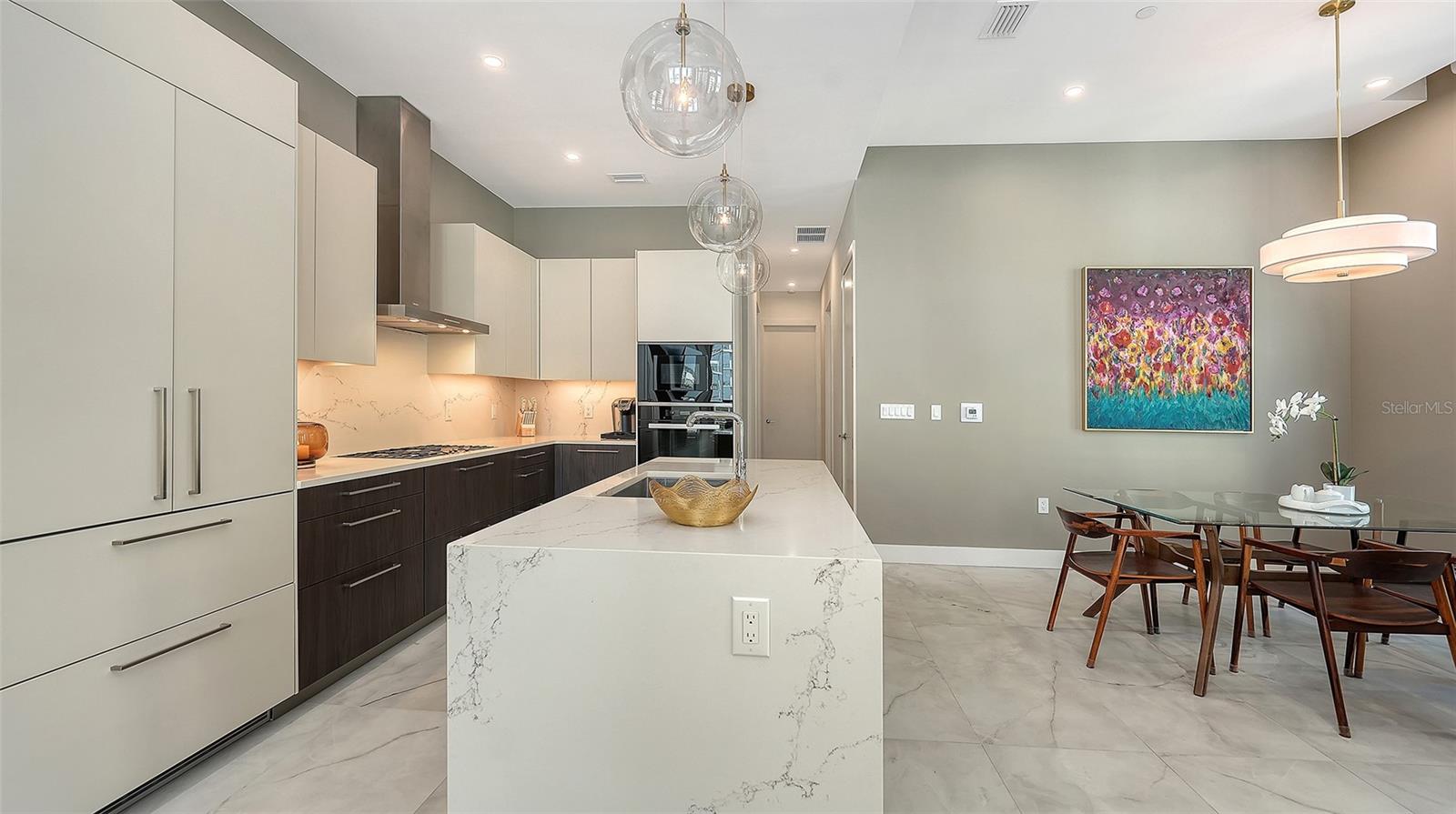 THE DEMARCAY - Residential