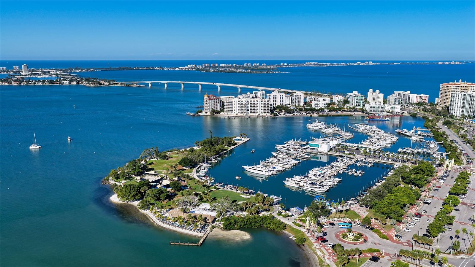 THE DEMARCAY - Residential