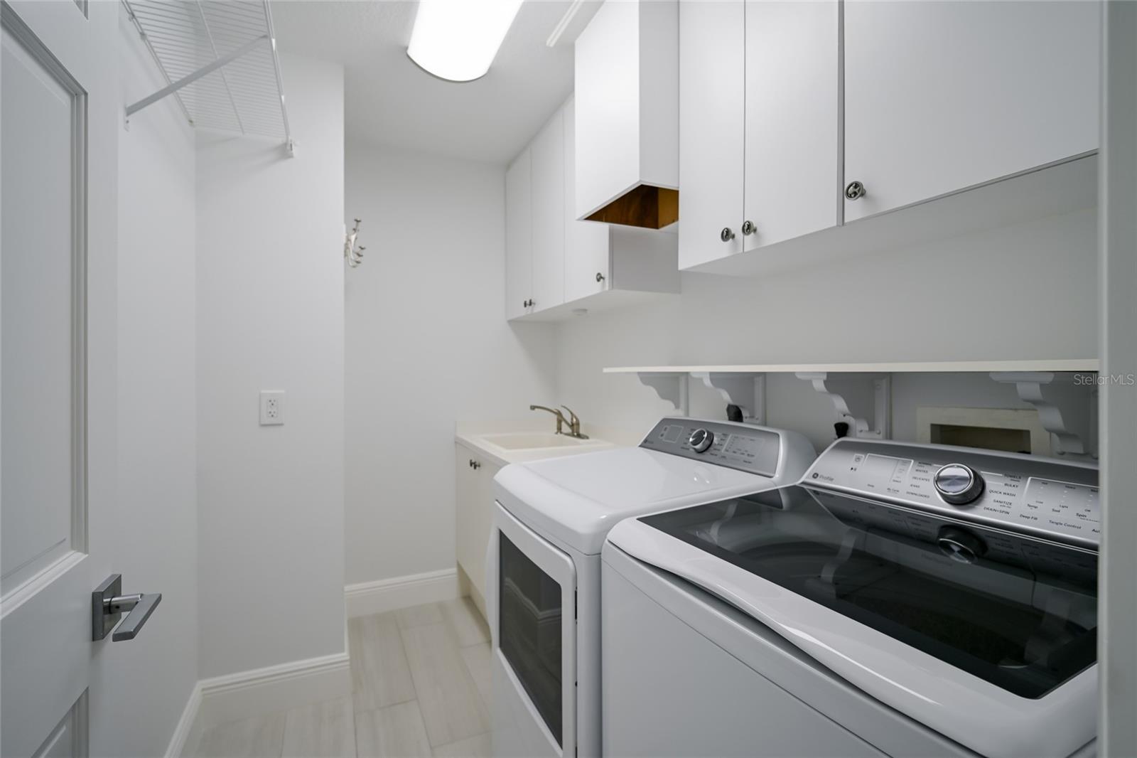 HOLMES BEACH 34TH UNIT REP - Residential