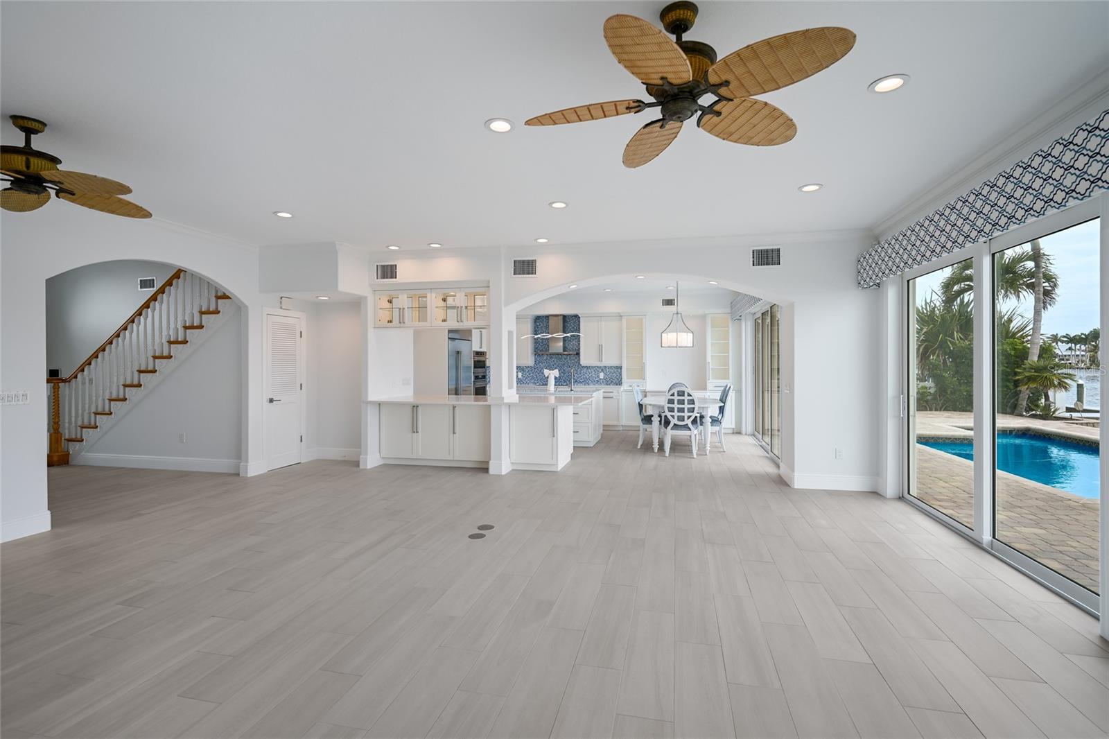 HOLMES BEACH 34TH UNIT REP - Residential