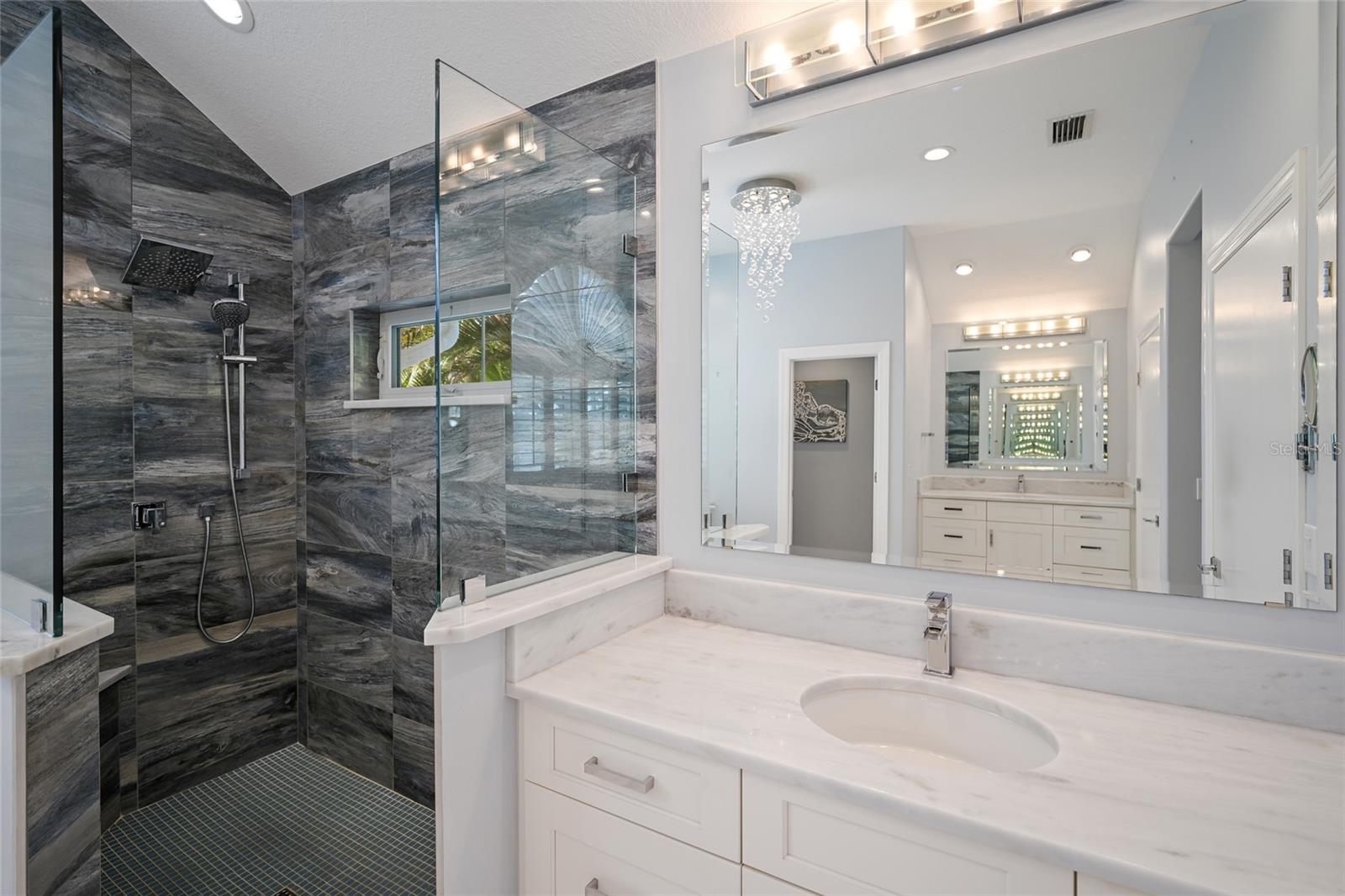 HOLMES BEACH 34TH UNIT REP - Residential