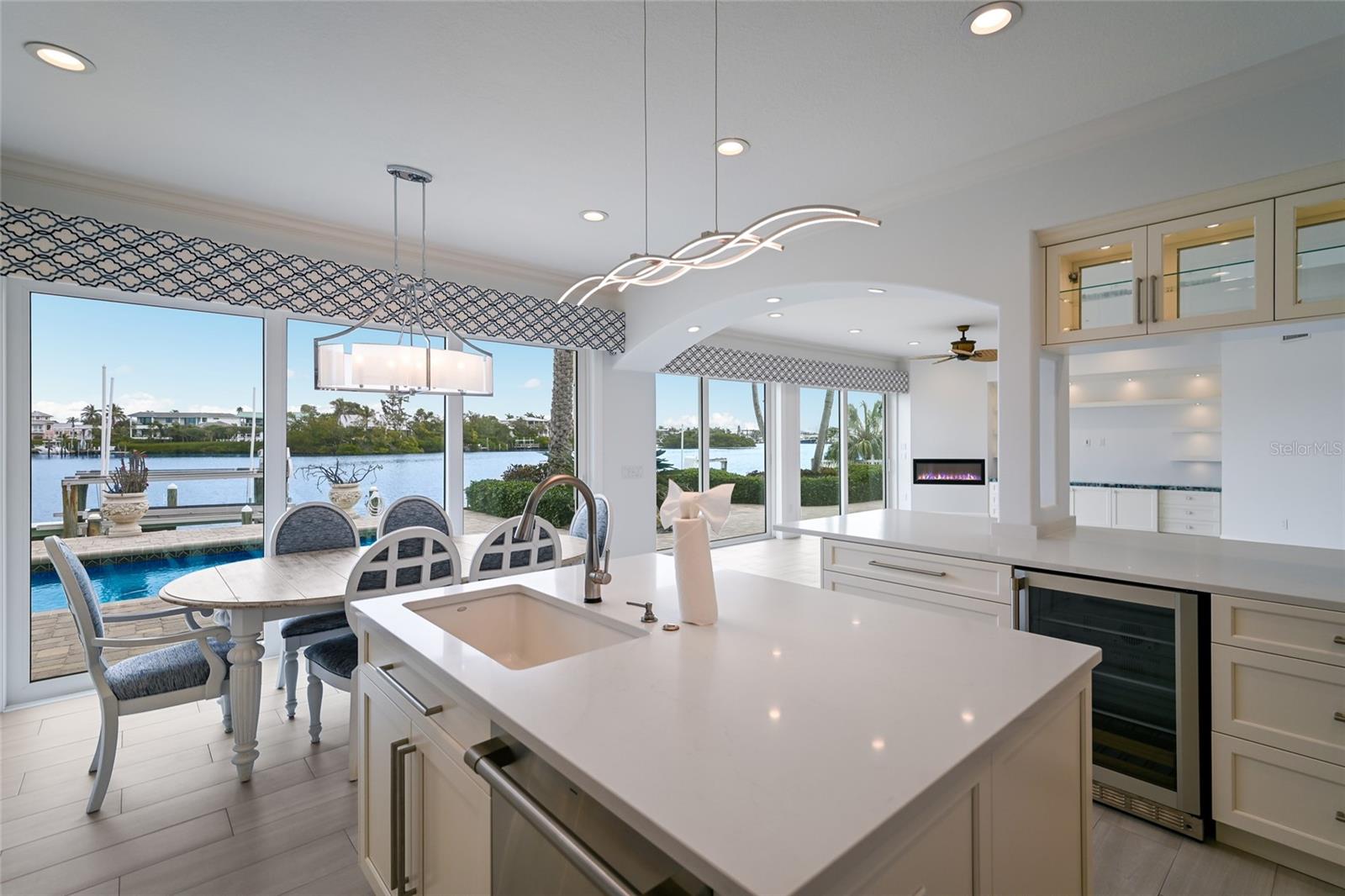 HOLMES BEACH 34TH UNIT REP - Residential