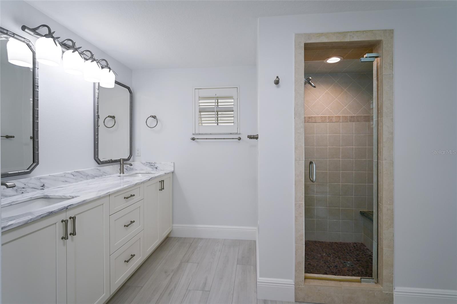 HOLMES BEACH 34TH UNIT REP - Residential