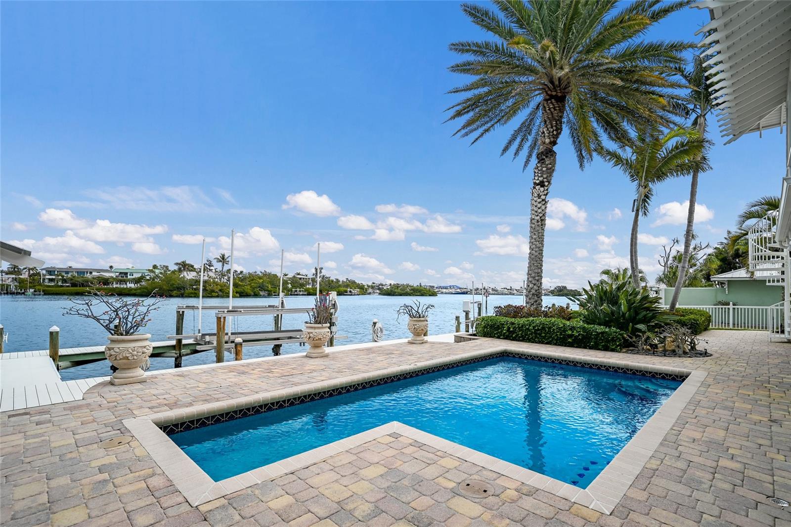 HOLMES BEACH 34TH UNIT REP - Residential