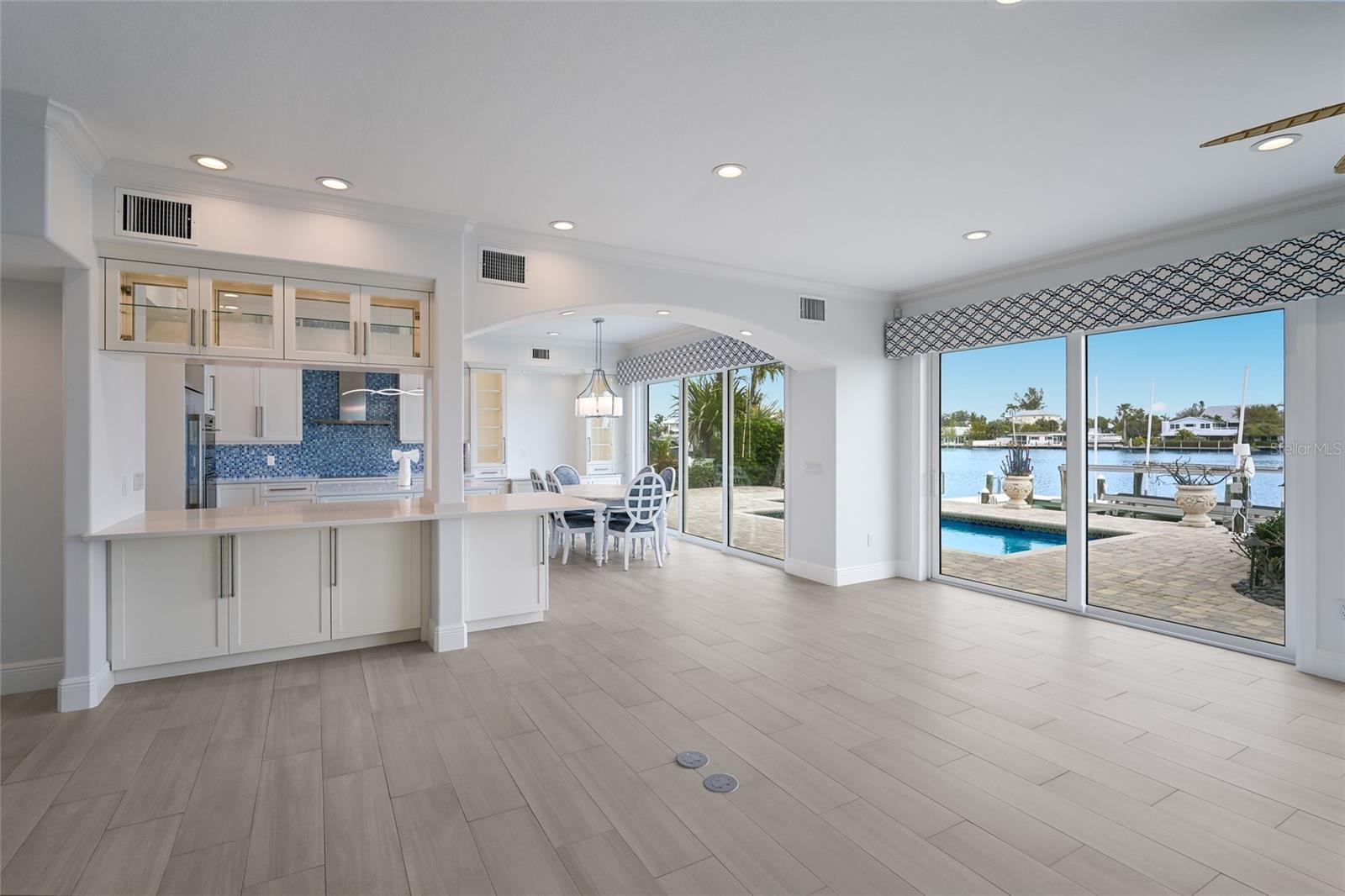 HOLMES BEACH 34TH UNIT REP - Residential