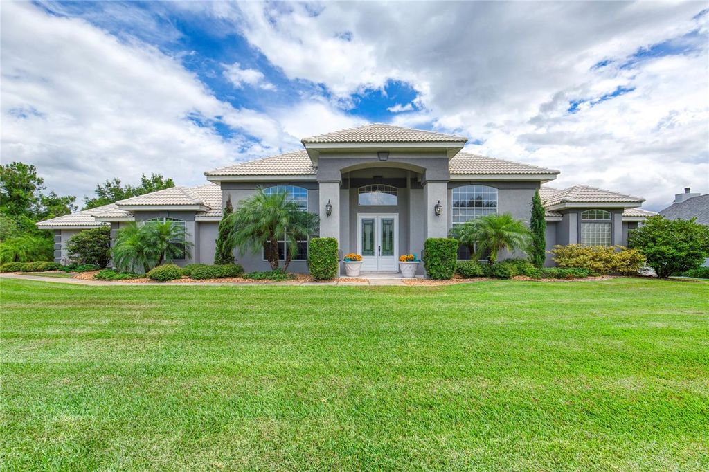 Photo of 7 Foxfords Chase, Ormond Beach, FL 32174 (MLS # V4944233)