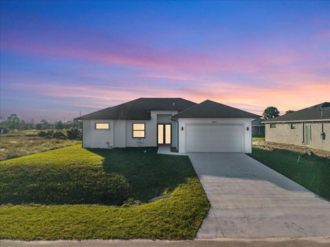 Photo of 1024 Halby Avenue, Lehigh Acres, FL 33974 (MLS # C7522685)