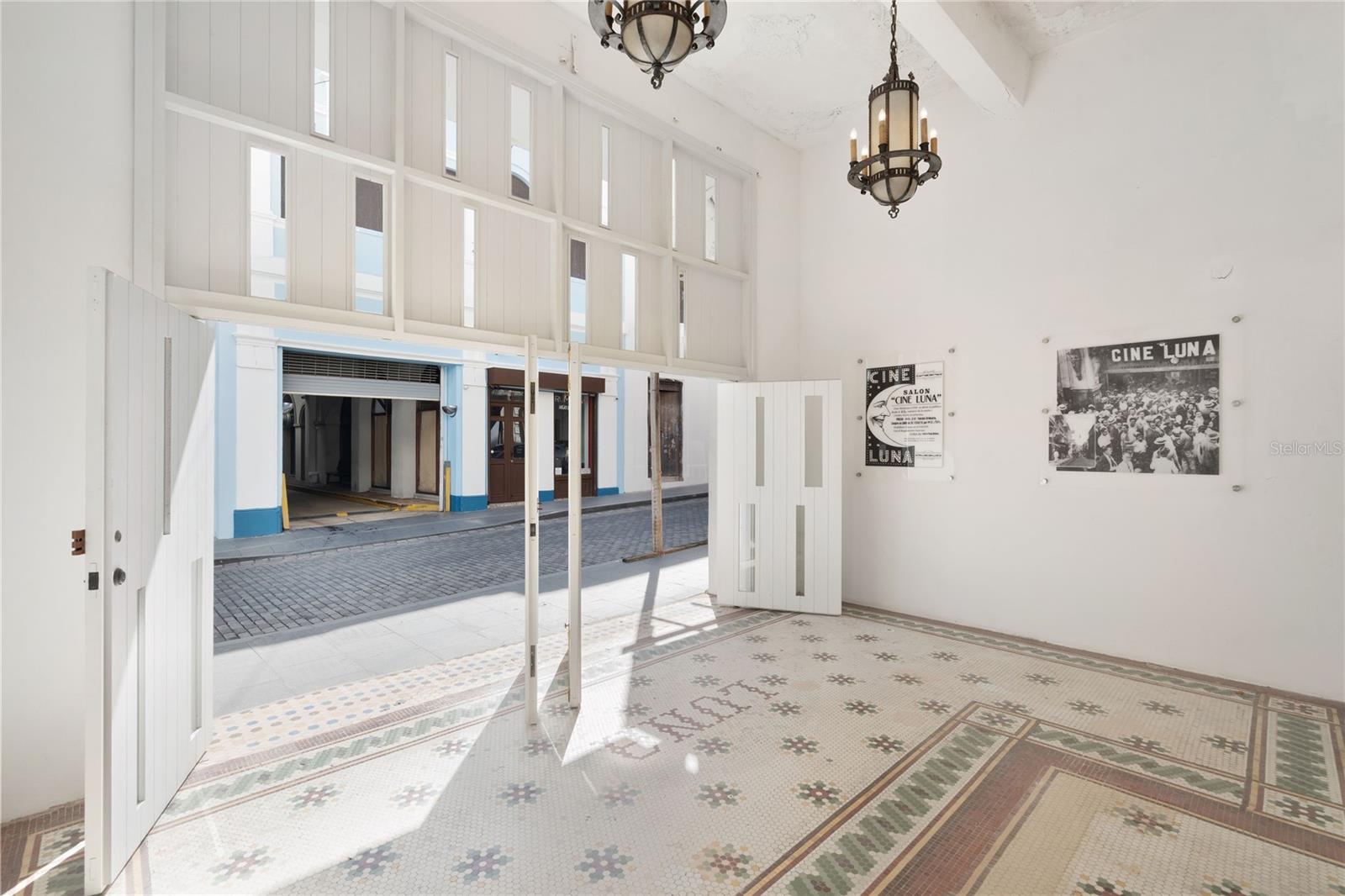 OLD SAN JUAN - Residential Income