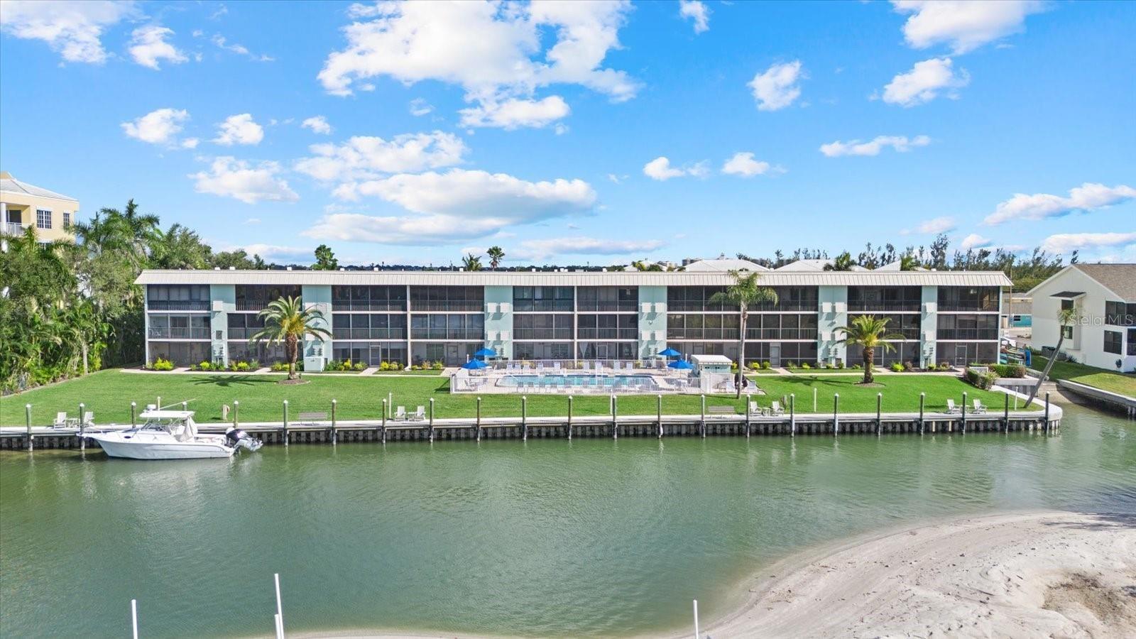 INLET APTS - Residential